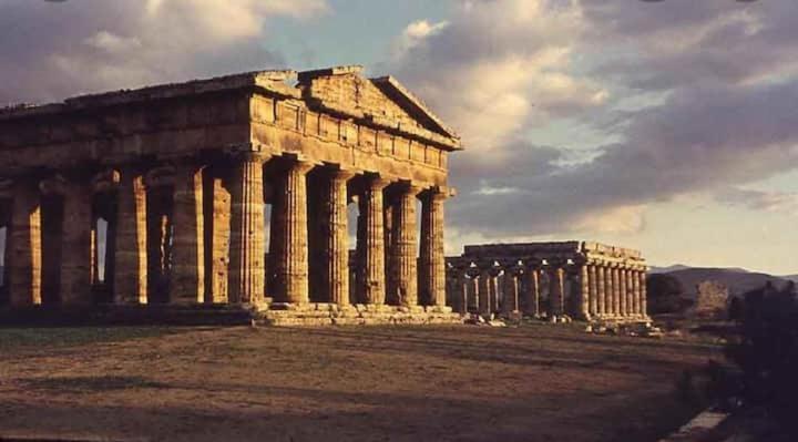 Casa Vacanze Mare Di Paestum Exterior foto