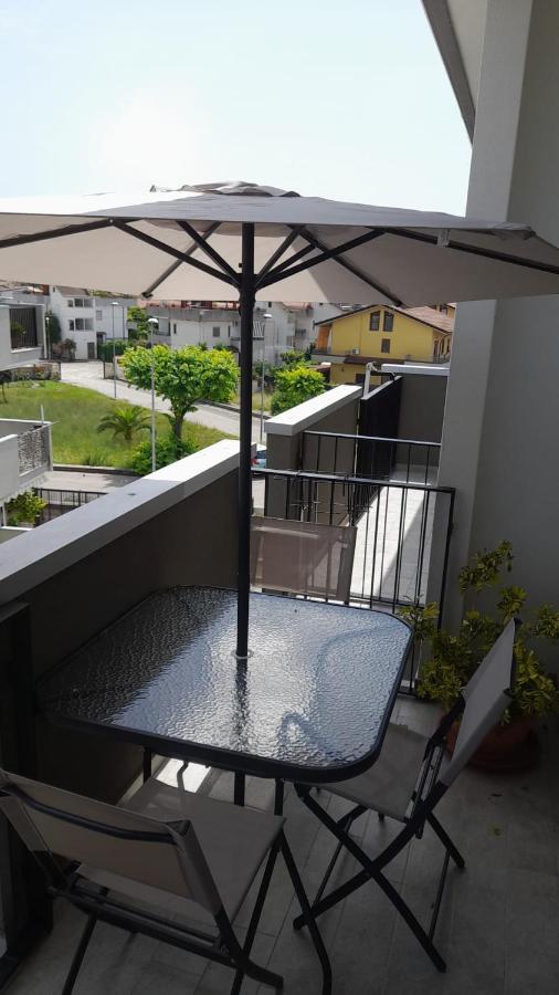Casa Vacanze Mare Di Paestum Exterior foto